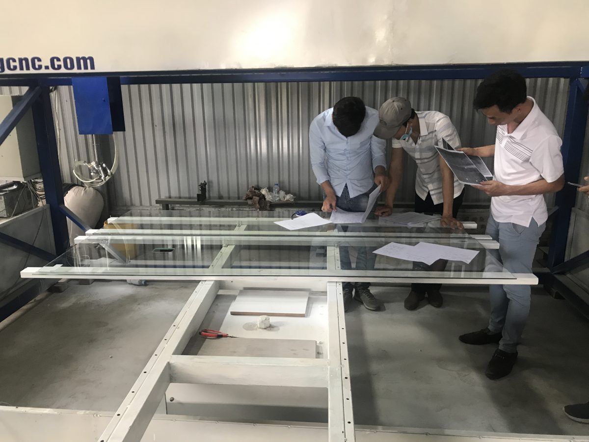 Máy phun sơn tự động 