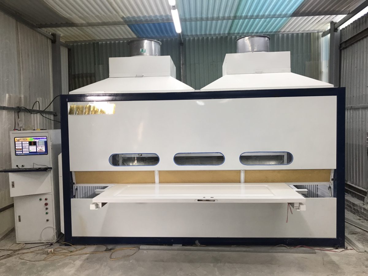 Máy phun sơn tự động 