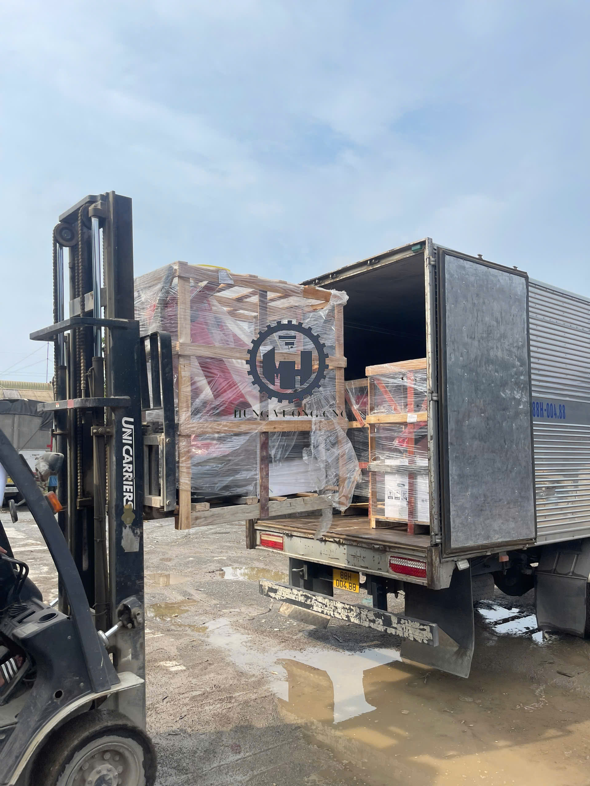 robot_nhap_khau_logo